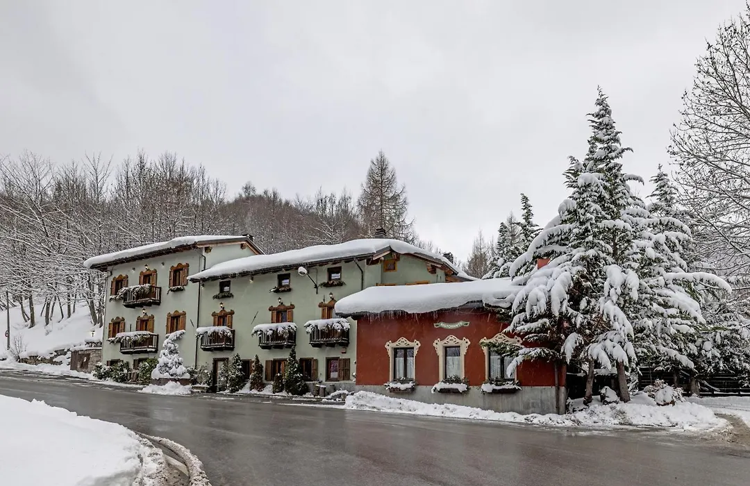 Chalet Bragard-Boutique Chalet & Spa-1